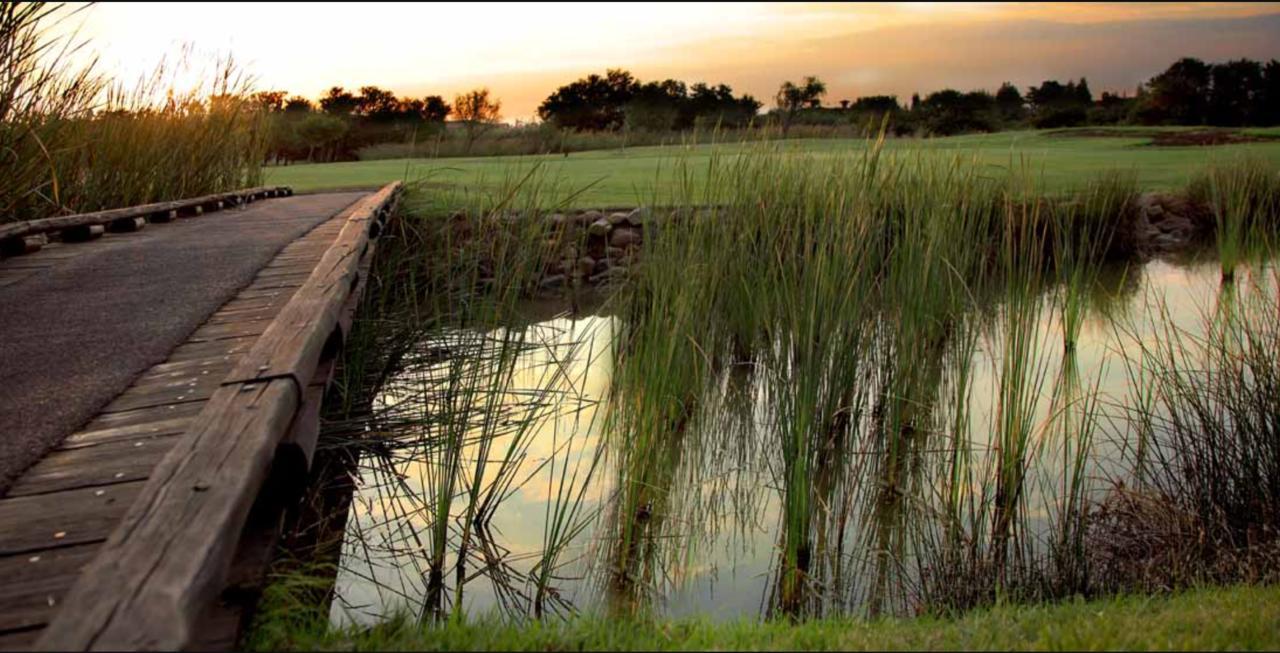 The Lakes Boutique Lodge Pretoria-Noord Exteriör bild