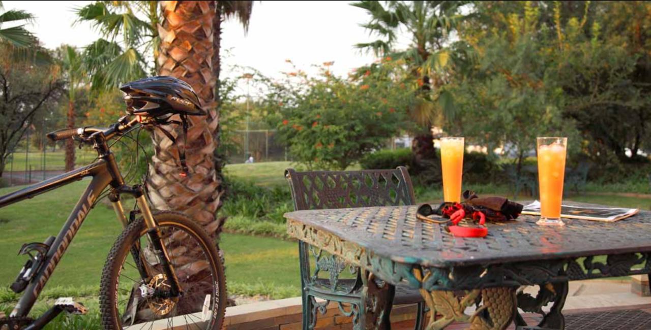 The Lakes Boutique Lodge Pretoria-Noord Exteriör bild